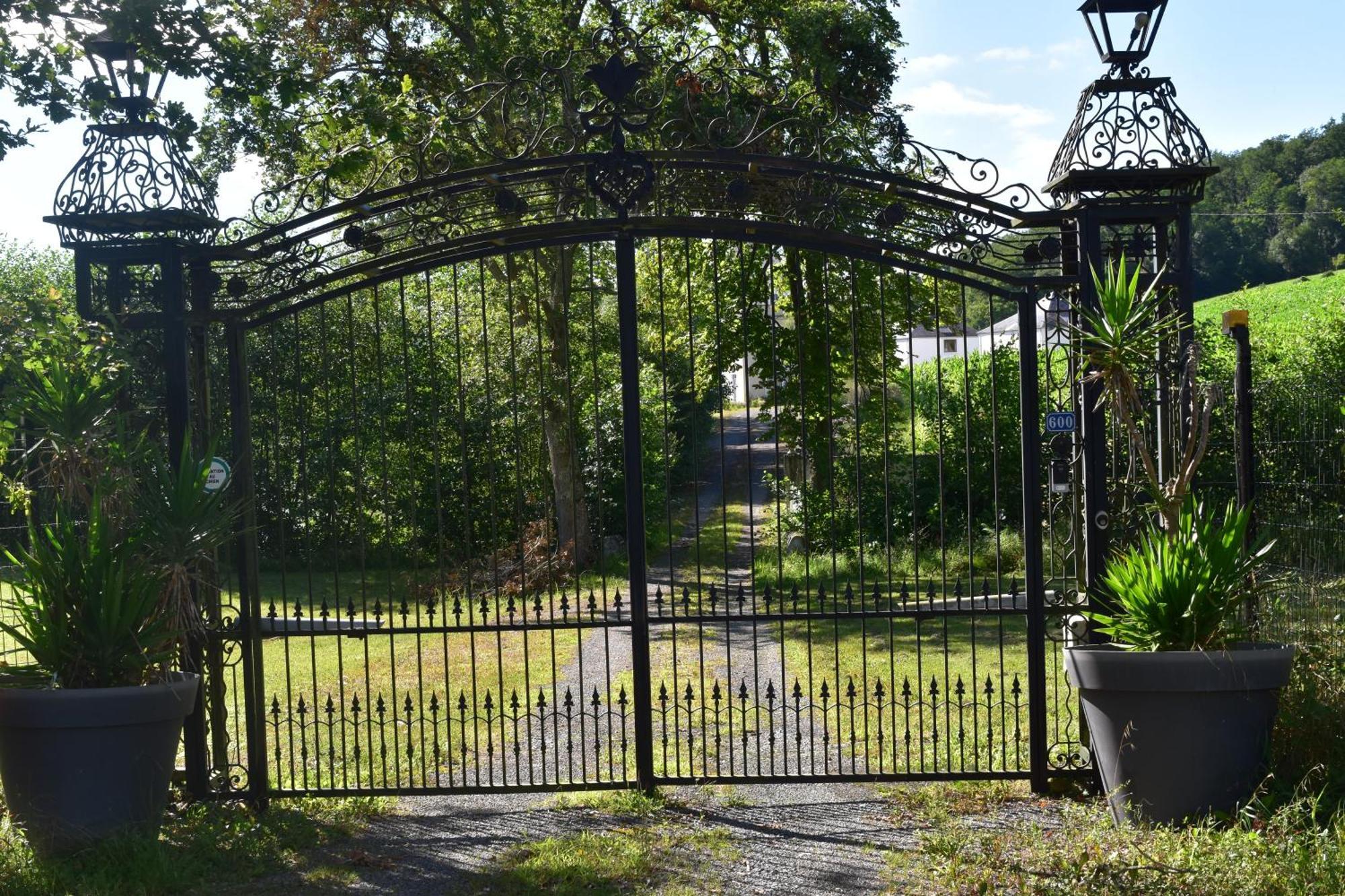 Chateau Roquehort Avec Ev Recharge Point 22Kw Monein ภายนอก รูปภาพ