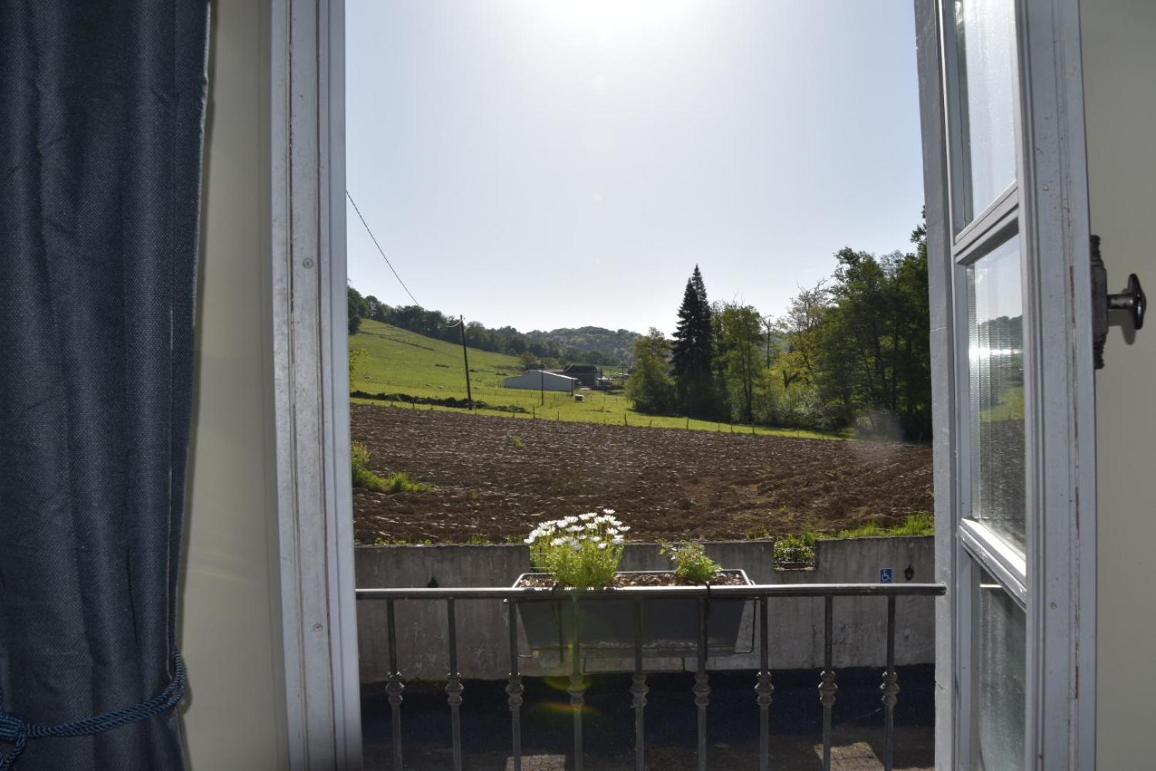 Chateau Roquehort Avec Ev Recharge Point 22Kw Monein ภายนอก รูปภาพ